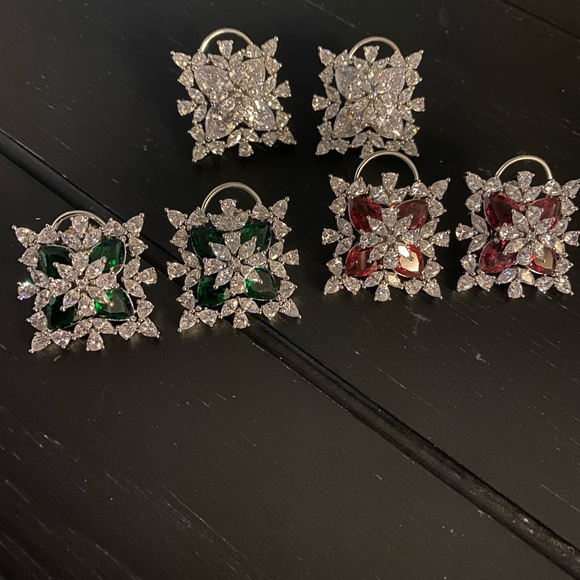 Gorgeous CZ studs. - Picture 3 of 5